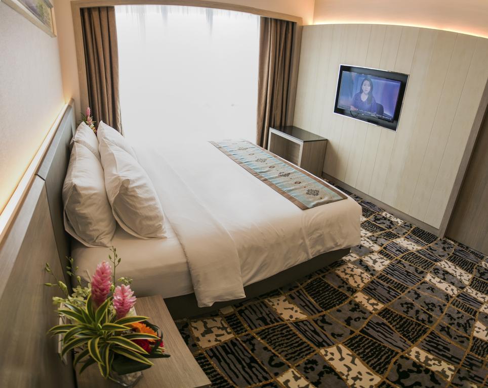 V8 Hotel Джохор Бахру Екстериор снимка