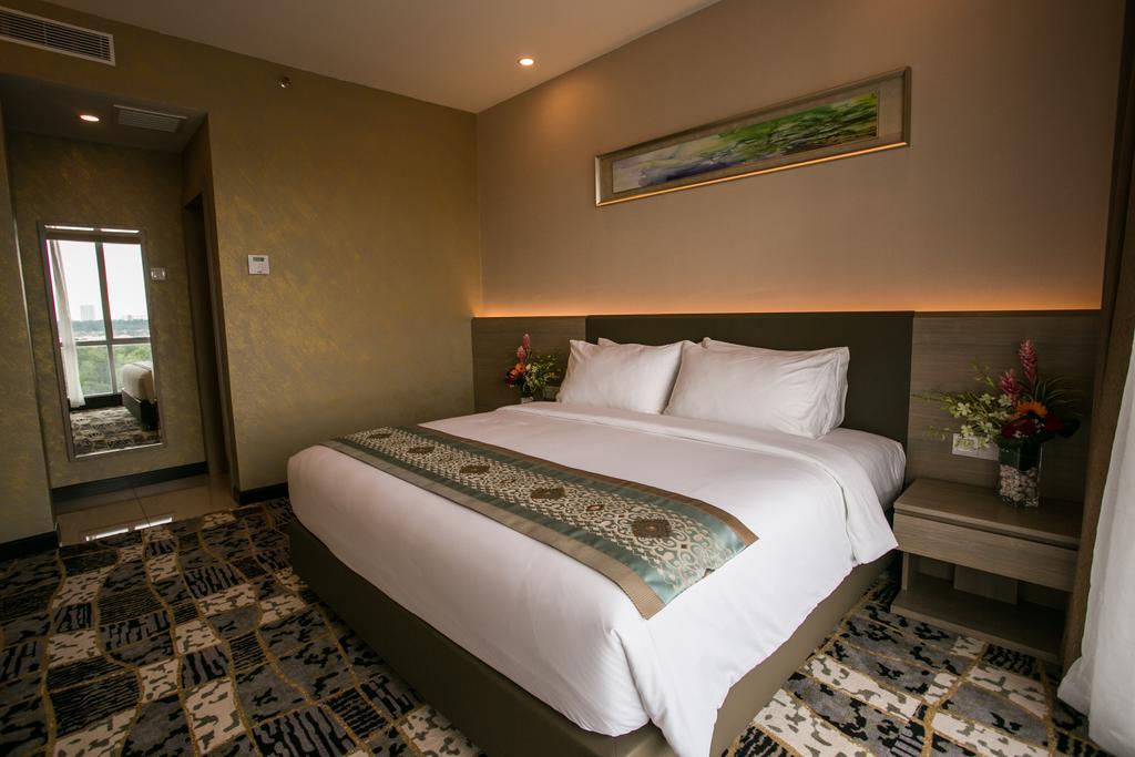 V8 Hotel Джохор Бахру Екстериор снимка